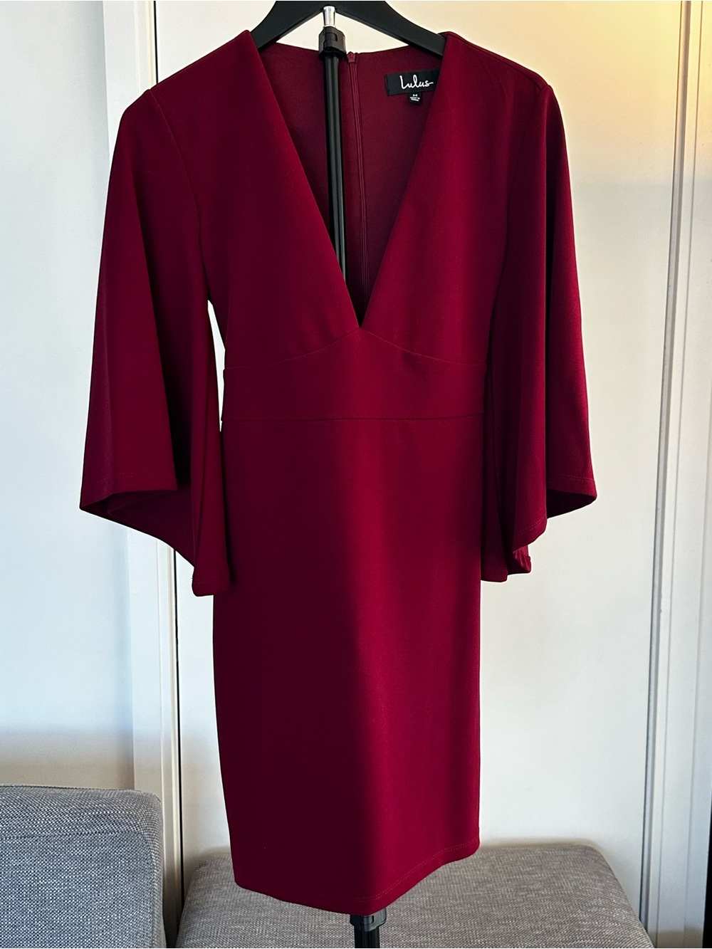 Lulu's Burgundy V-Neck Long Sleeve Cocktail Dress